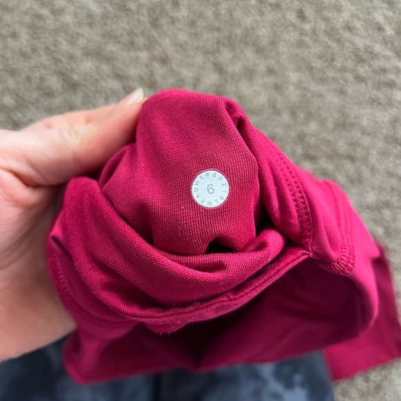 Lululemon Cropped Train Times Leggings - Picture 4 of 6